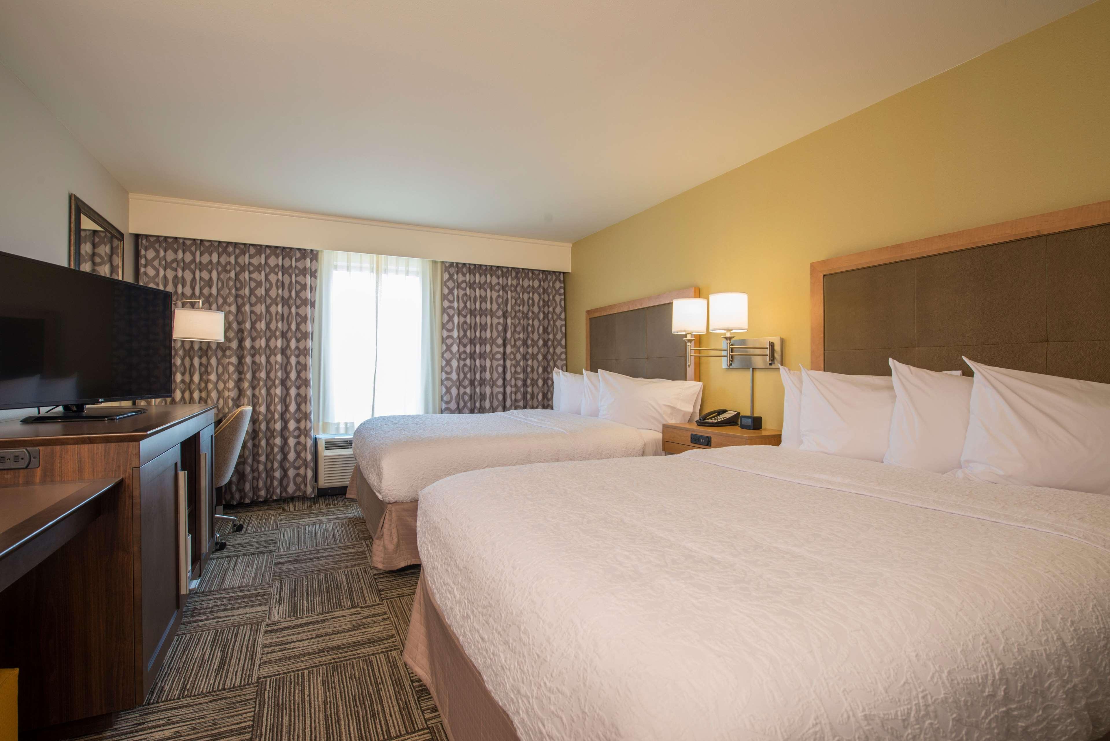 Hampton Inn Уэйнсборо Экстерьер фото